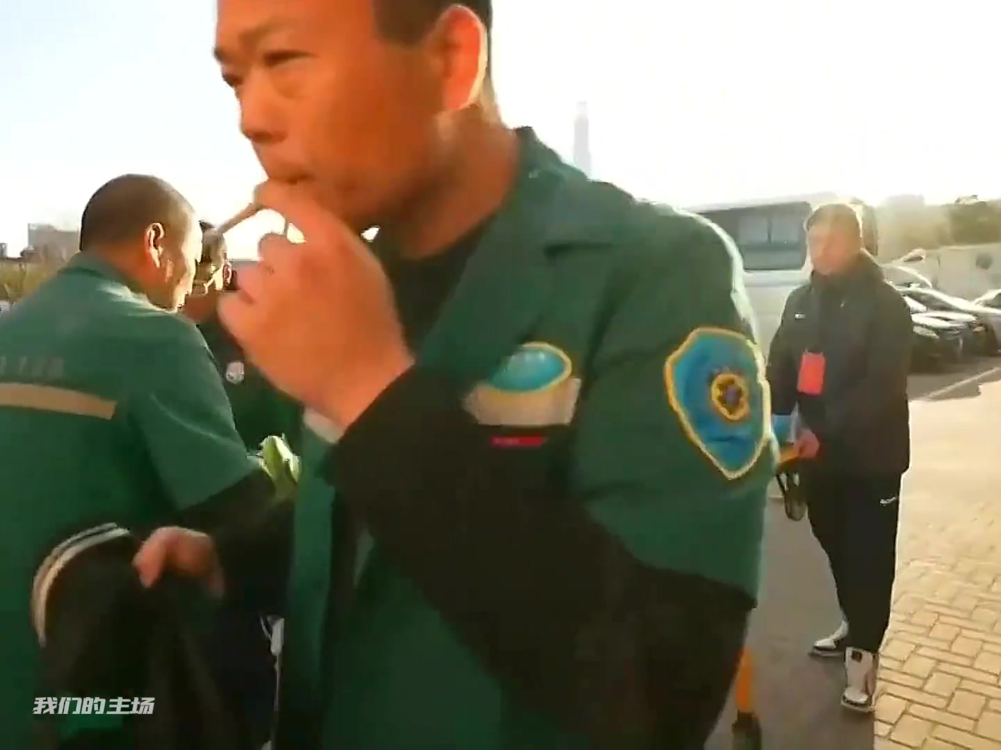 領先世界！天津隊球員受傷直接在球場外進行CT！